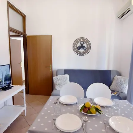 Silva 3 Prizemlje By Interhome Bašanija