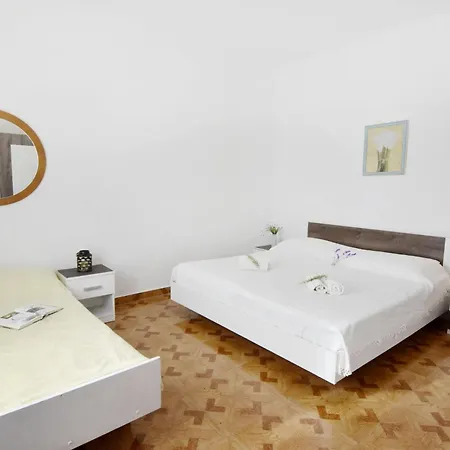 Silva 3 Prizemlje By Interhome *